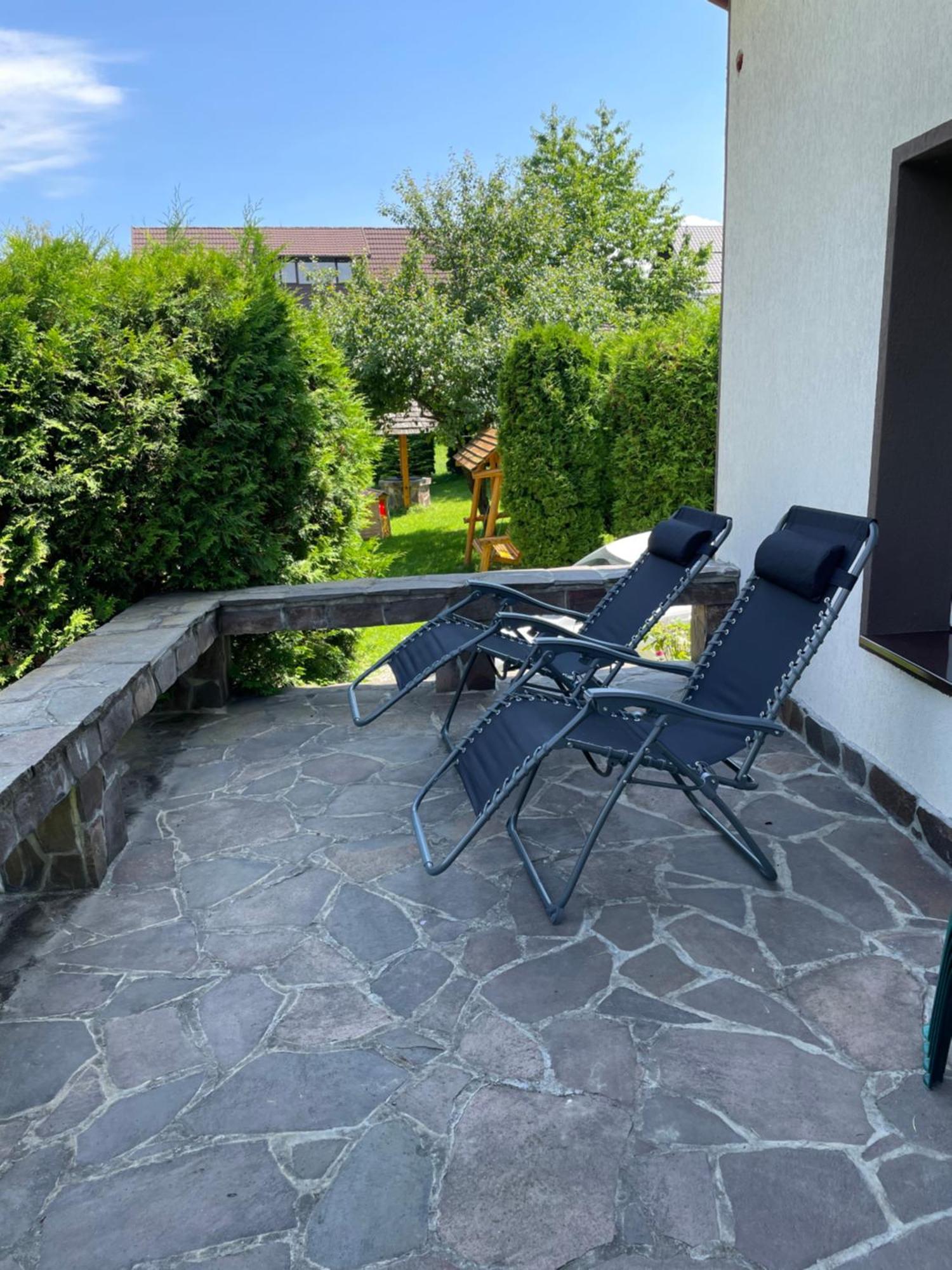 Villa Homy Family House à Bran  Extérieur photo