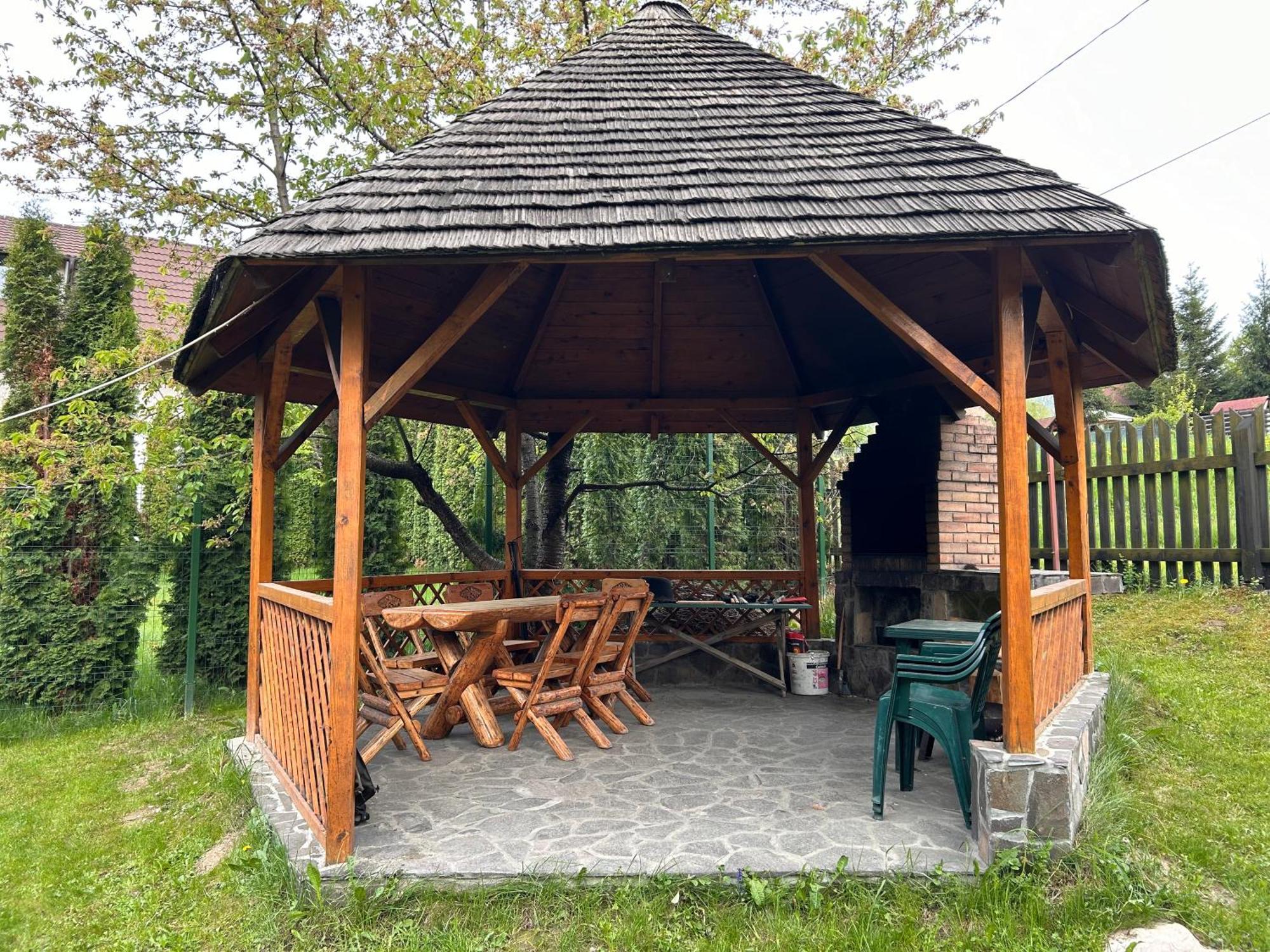 Villa Homy Family House à Bran  Extérieur photo